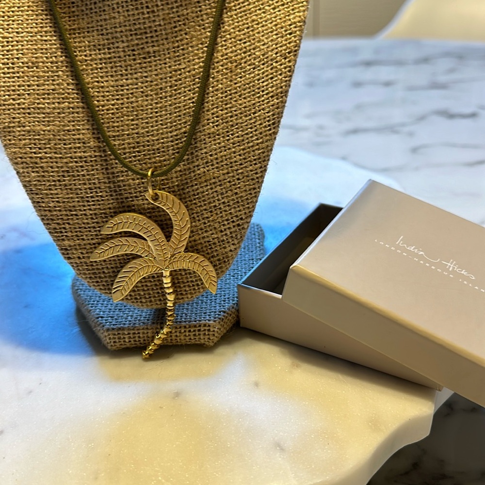 India Hicks 3” Palm Tree Pendant Gold